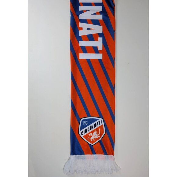 MLS FC Cincinnati Soccer Scarf Reversible Crest Blue Orange FCC Unisex Fringe - Picture 4 of 8